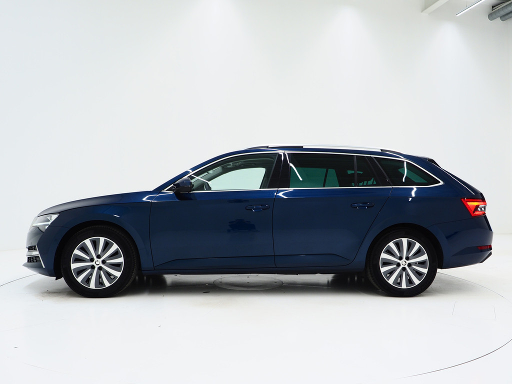 Škoda Superb Combi 1.4 TSI iV Style 47