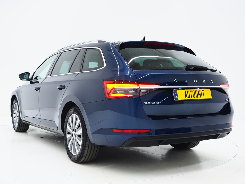 Škoda Superb Combi 1.4 TSI iV Style 48
