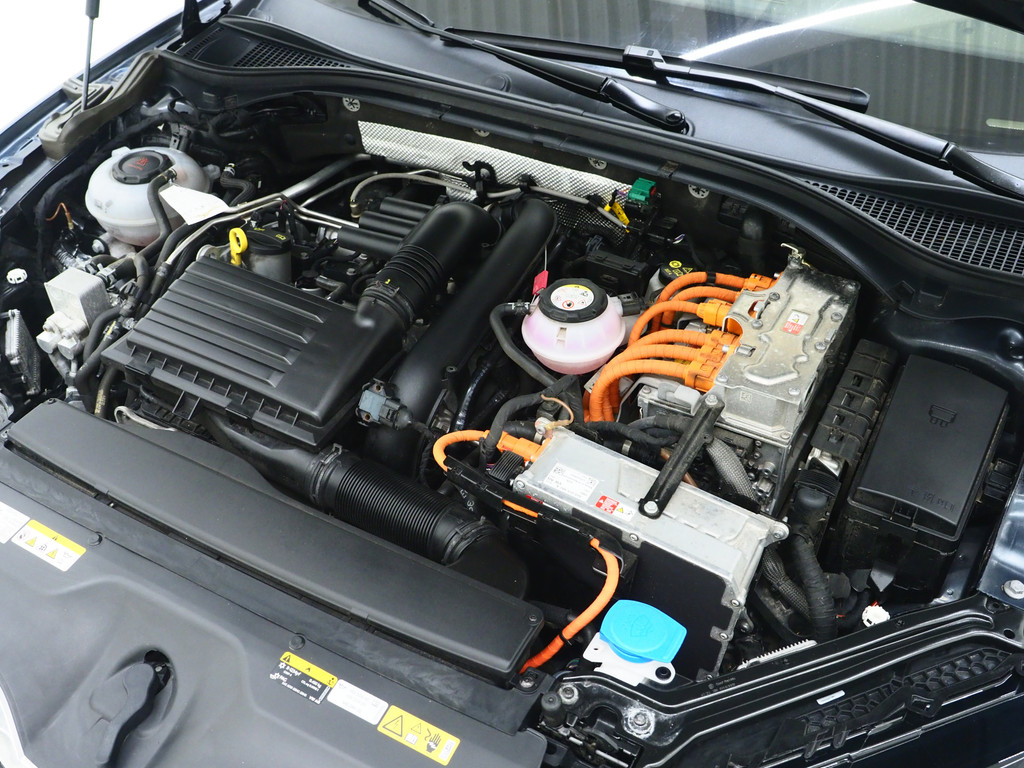 Škoda Superb Combi 1.4 TSI iV Style 52