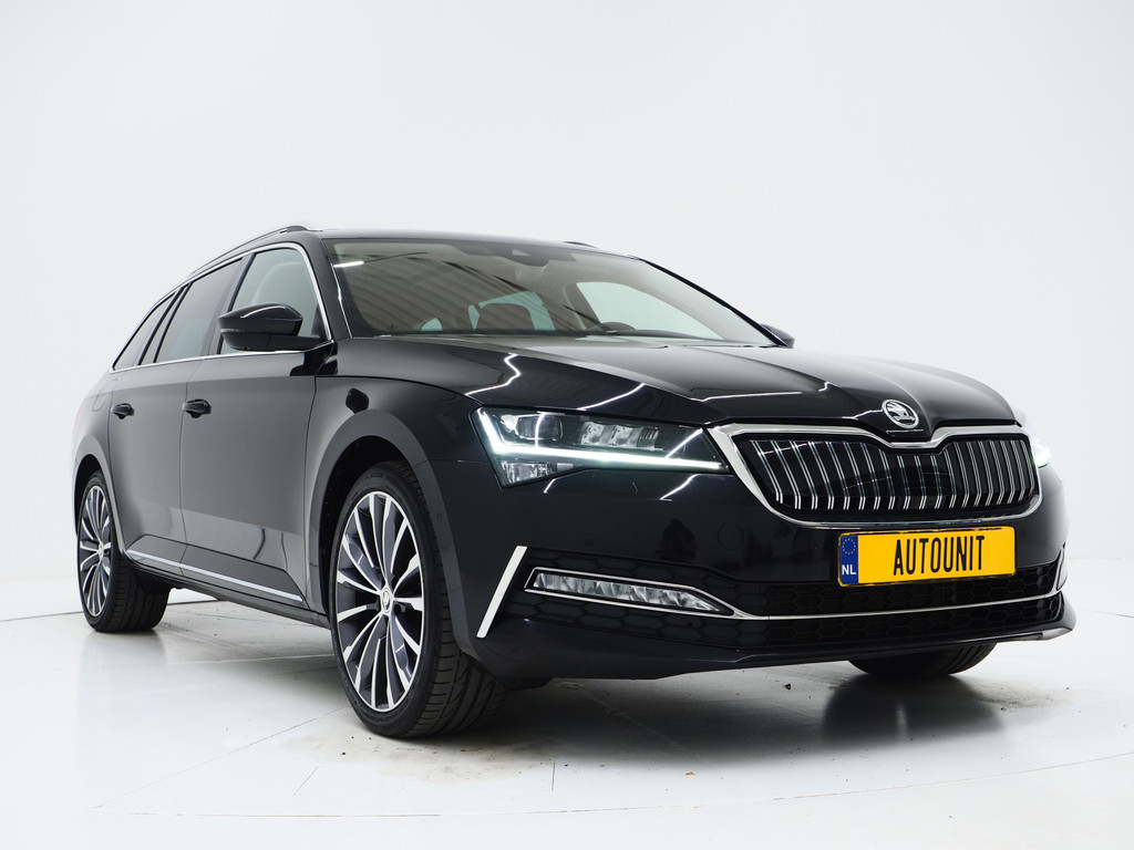Škoda Superb Combi 1.4 TSI iV Laurin & Klement 10