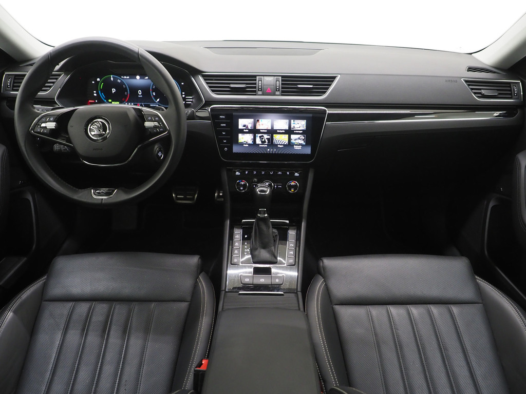 Škoda Superb Combi 1.4 TSI iV Laurin & Klement 4