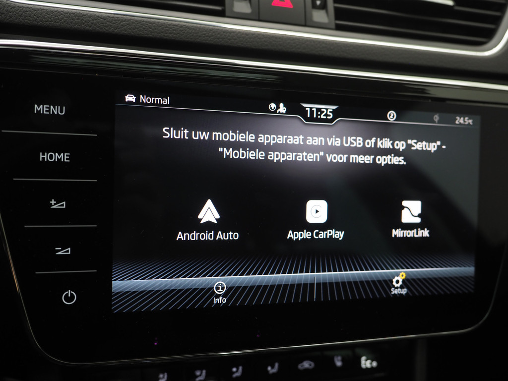 Škoda Superb Combi 1.4 TSI iV Laurin & Klement 77