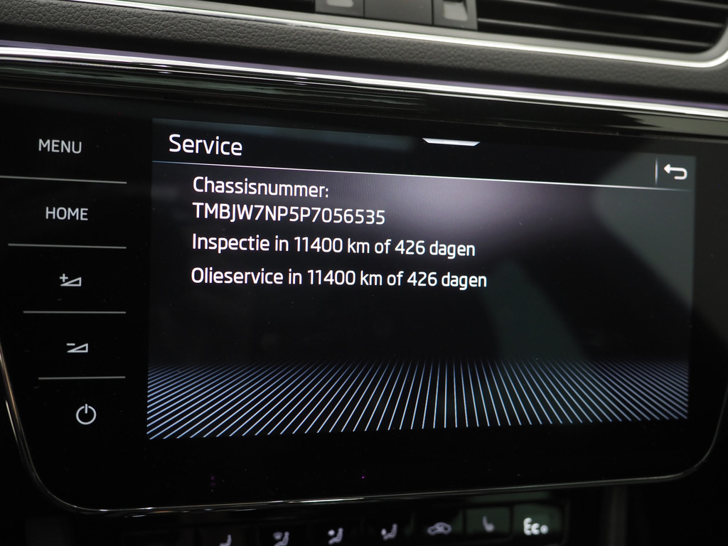 Škoda Superb Combi 1.4 TSI iV Laurin & Klement 33