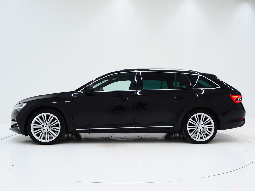 Škoda Superb Combi 1.4 TSI iV Laurin & Klement 48