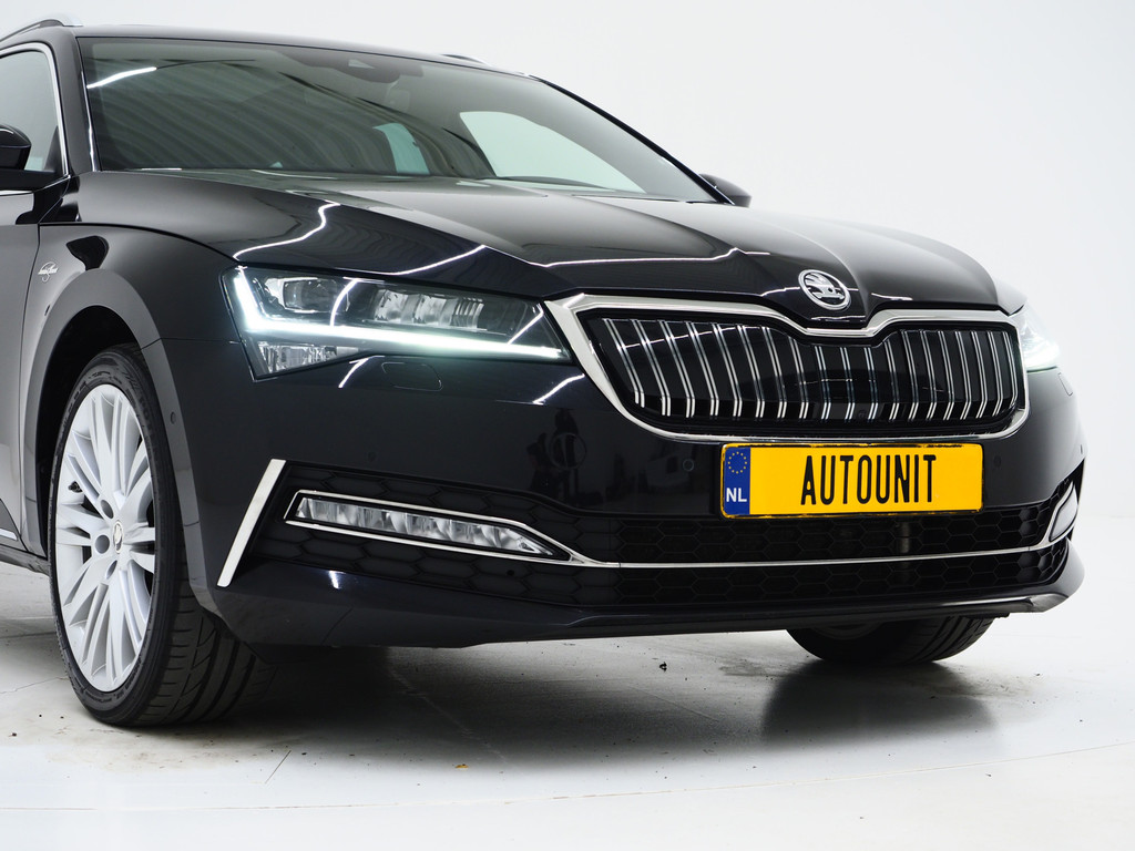 Škoda Superb Combi 1.4 TSI iV Laurin & Klement 58