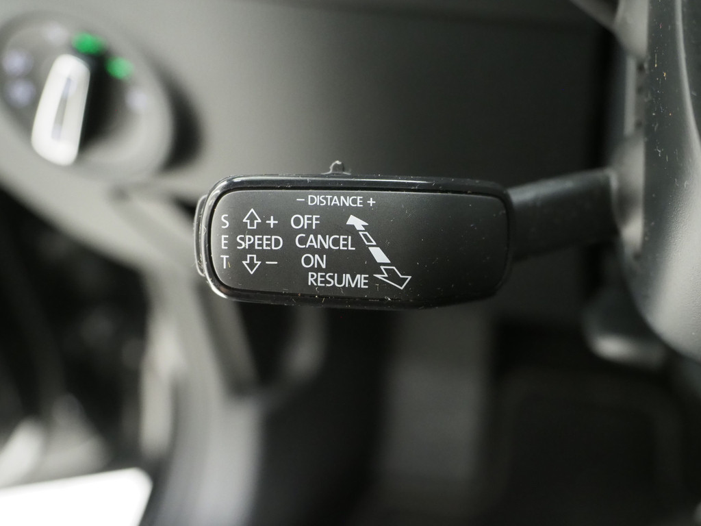 Škoda Superb Combi 1.4 TSI iV Laurin & Klement 70