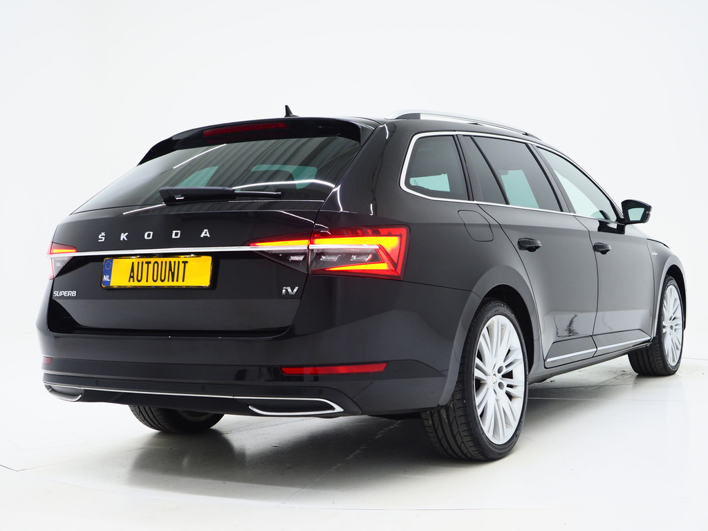 Škoda Superb Combi 1.4 TSI iV Laurin & Klement 8