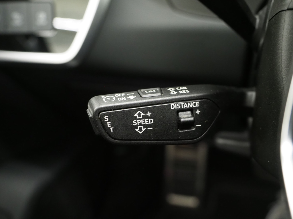 Audi A6 Avant 55 TFSI e quattro Competition Full Black 23