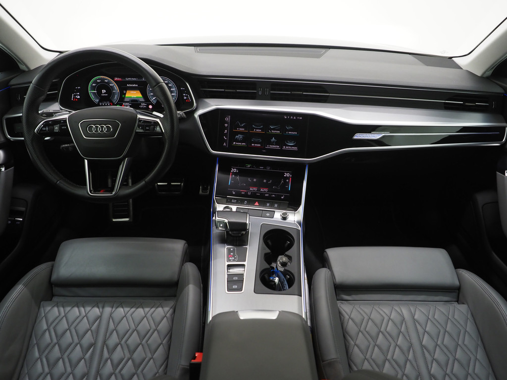 Audi A6 Avant 55 TFSI e quattro Competition Full Black 4