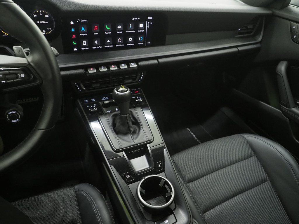 Porsche 911 4.0 GT3 Touring 110