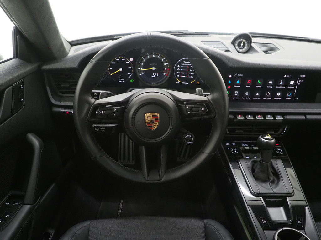 Porsche 911 4.0 GT3 Touring 111
