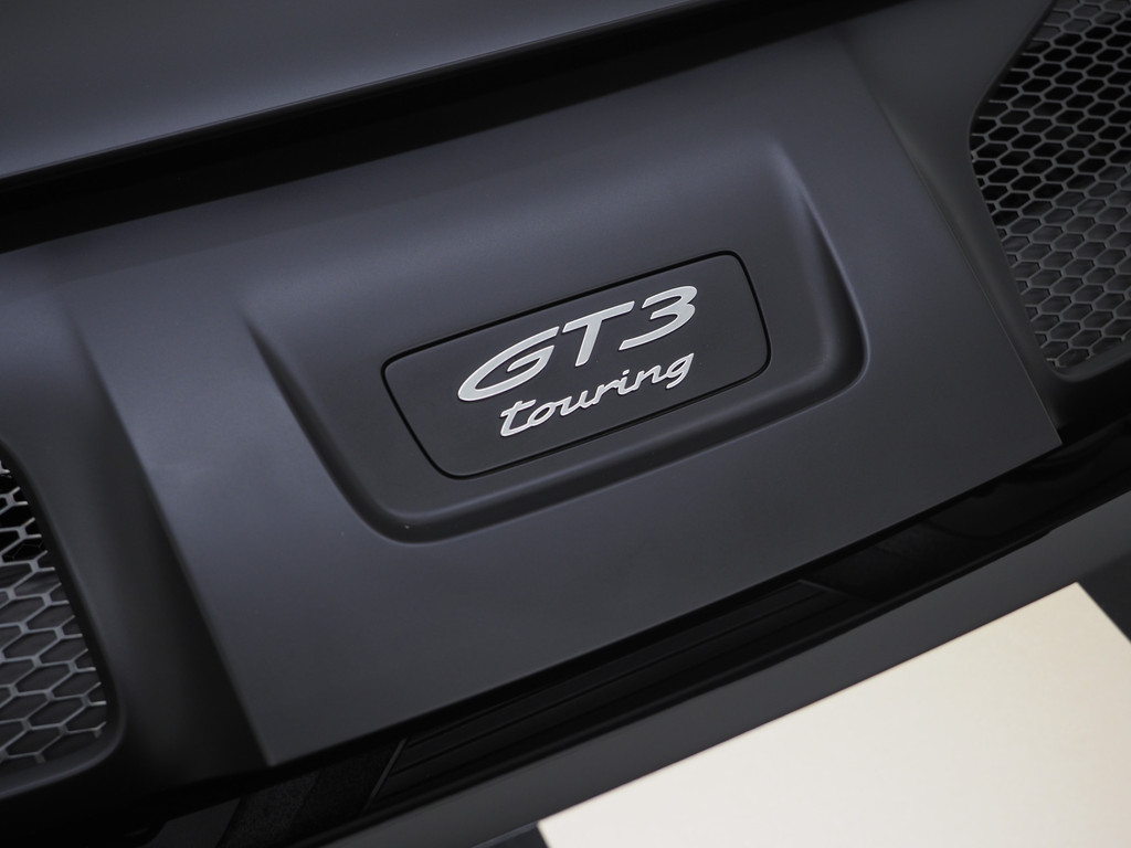 Porsche 911 4.0 GT3 Touring 112