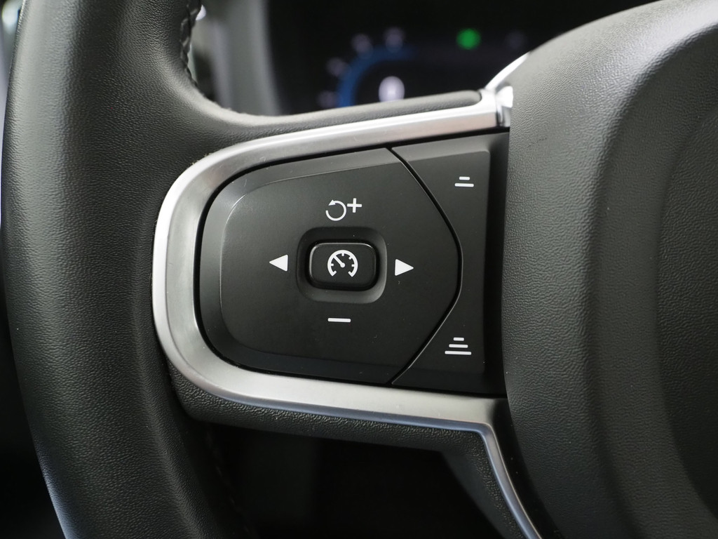 Volvo XC60 2.0 T6 Plug-in hybrid AWD Long Range 21