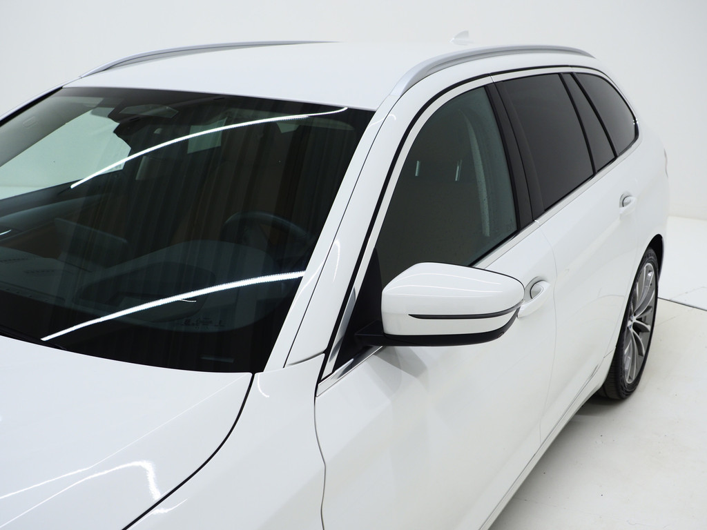 BMW 5 Serie Touring 530e High Executive 12