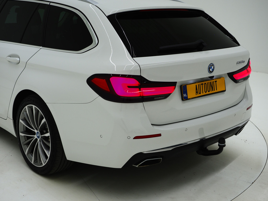 BMW 5 Serie Touring 530e High Executive 13