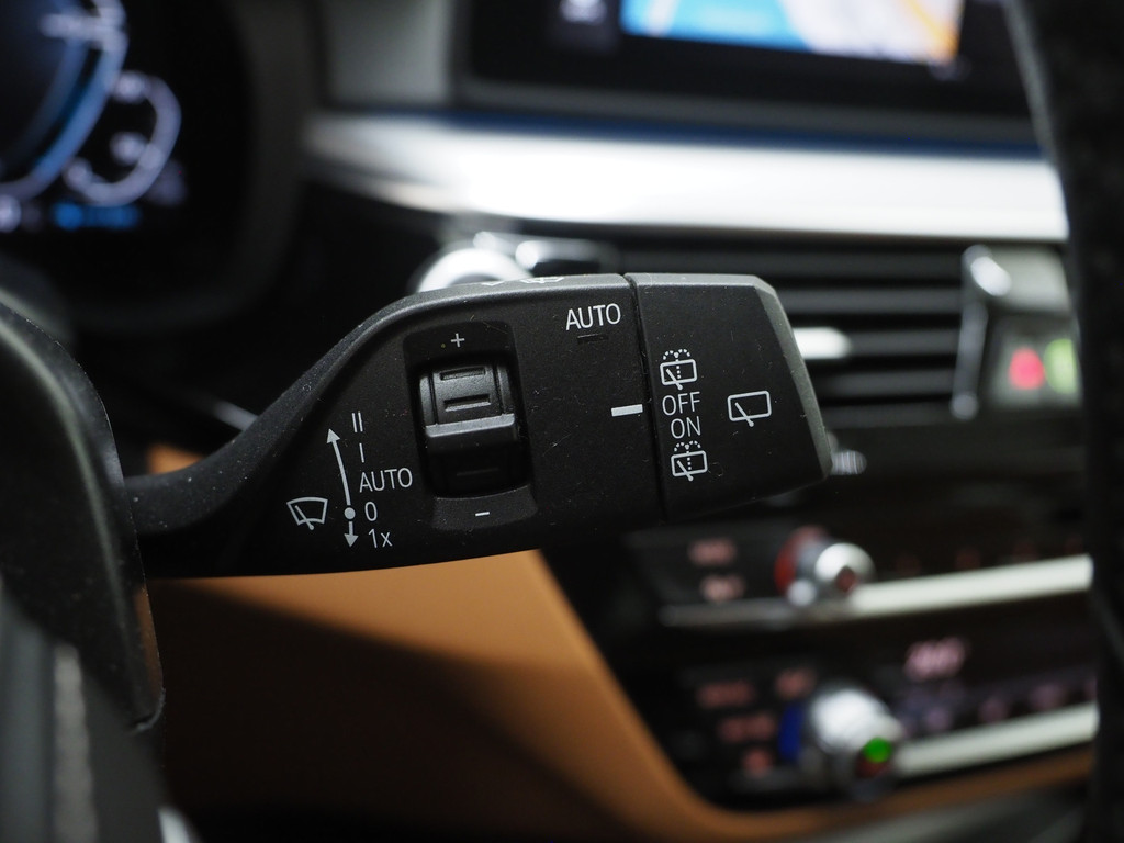 BMW 5 Serie Touring 530e High Executive 26