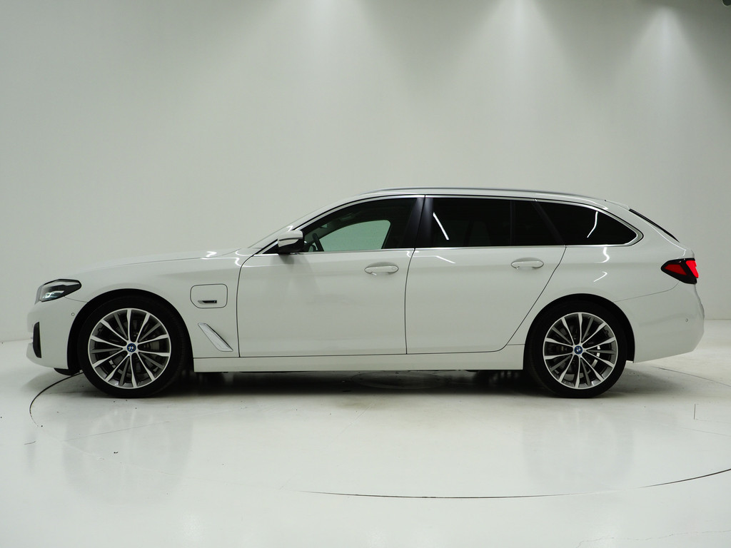 BMW 5 Serie Touring 530e High Executive 45