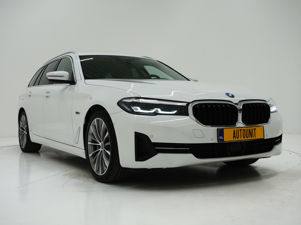 BMW 5 Serie Touring 530e High Executive 54