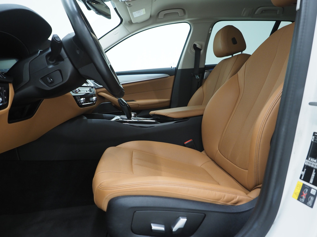 BMW 5 Serie Touring 530e High Executive 58