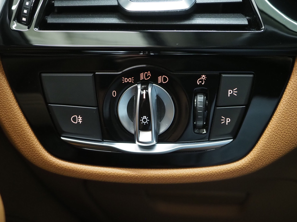 BMW 5 Serie Touring 530e High Executive 65