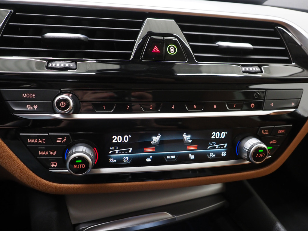 BMW 5 Serie Touring 530e High Executive 79