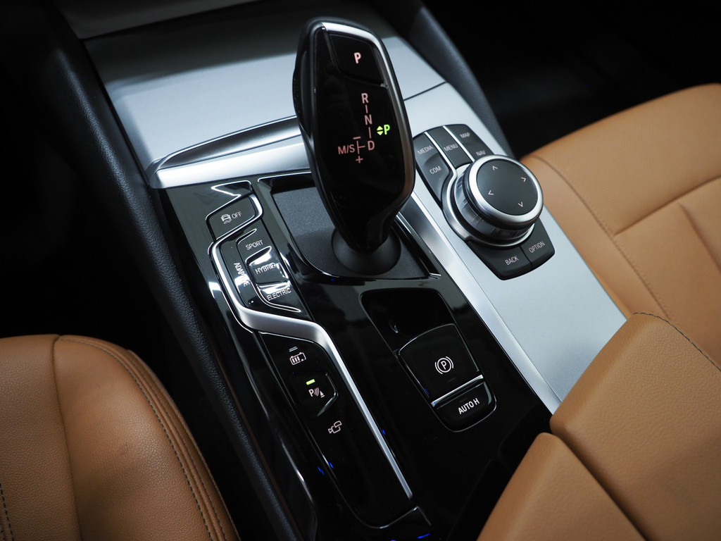 BMW 5 Serie Touring 530e High Executive 80
