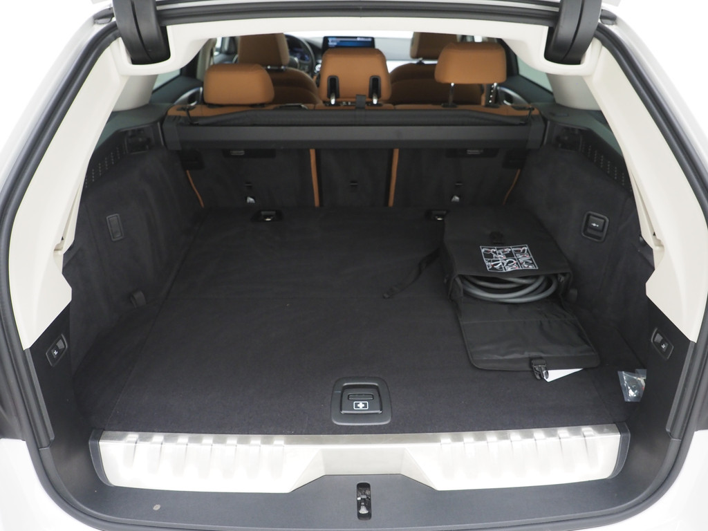 BMW 5 Serie Touring 530e High Executive 85