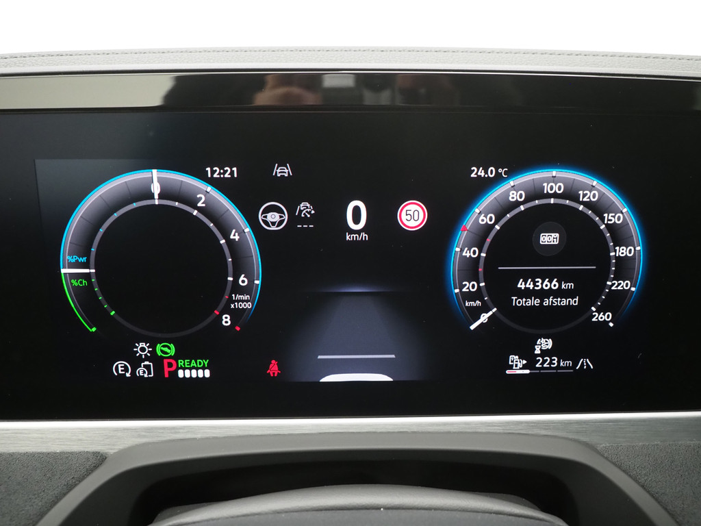 Volkswagen Passat Variant 1.5 eHybrid R-Line Black 27