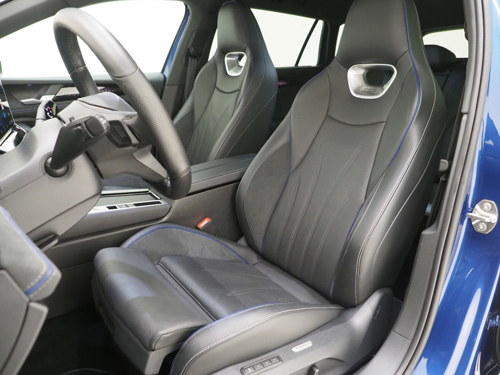 Volkswagen Passat Variant 1.5 eHybrid R-Line Black 3