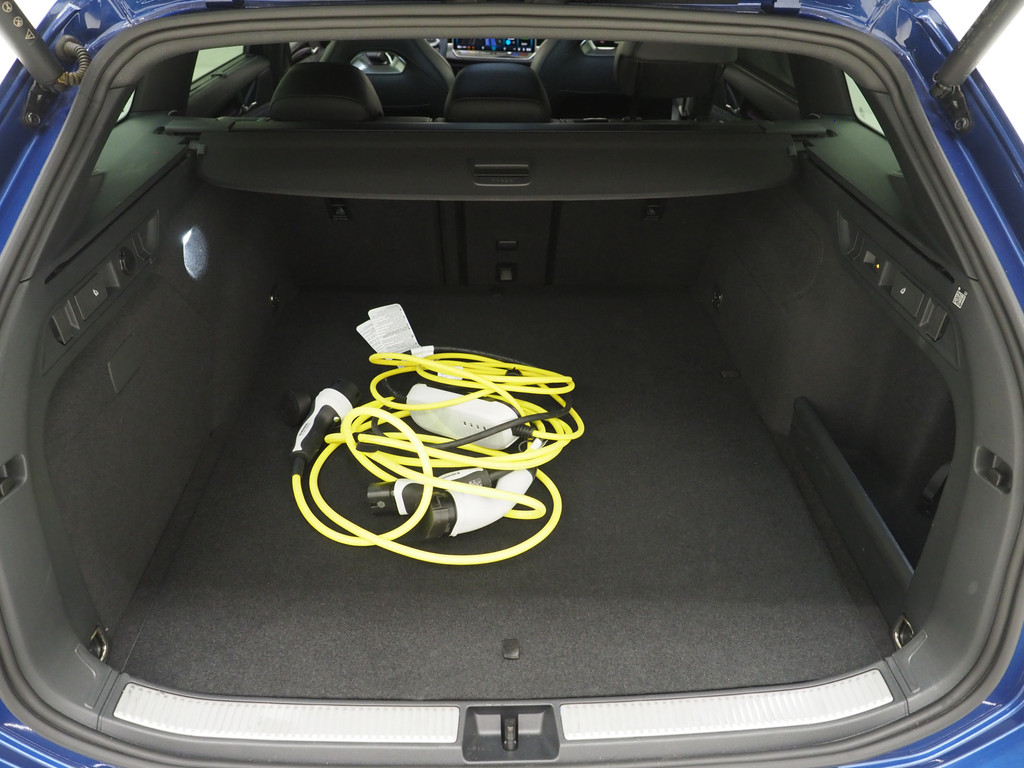 Volkswagen Passat Variant 1.5 eHybrid R-Line Black 45