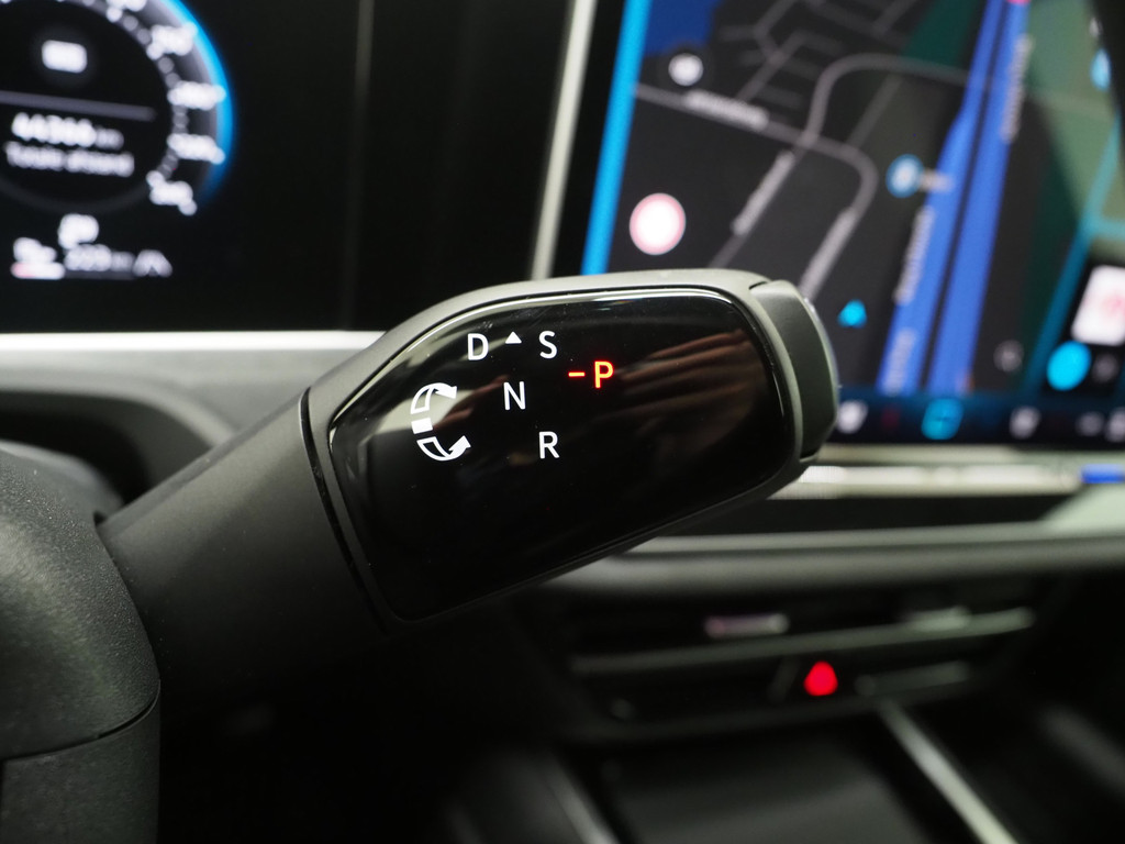 Volkswagen Passat Variant 1.5 eHybrid R-Line Black 75