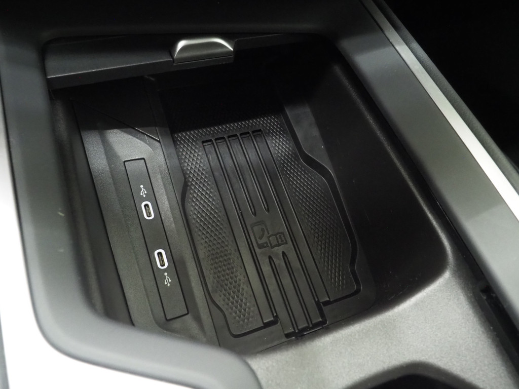 Volkswagen Passat Variant 1.5 eHybrid Business 38