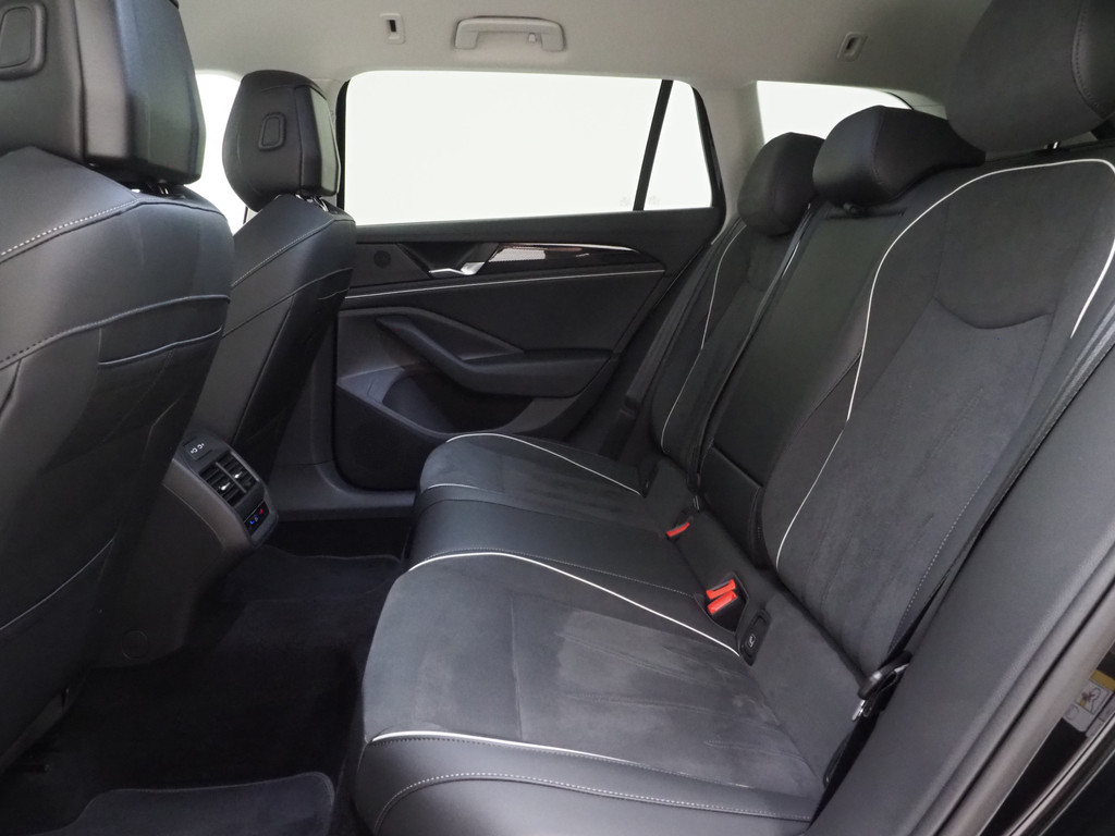 Volkswagen Passat Variant 1.5 eHybrid Business 86
