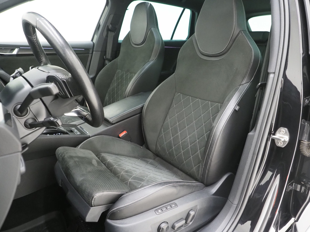 Škoda Superb Combi 1.4 TSI iV Sportline 3
