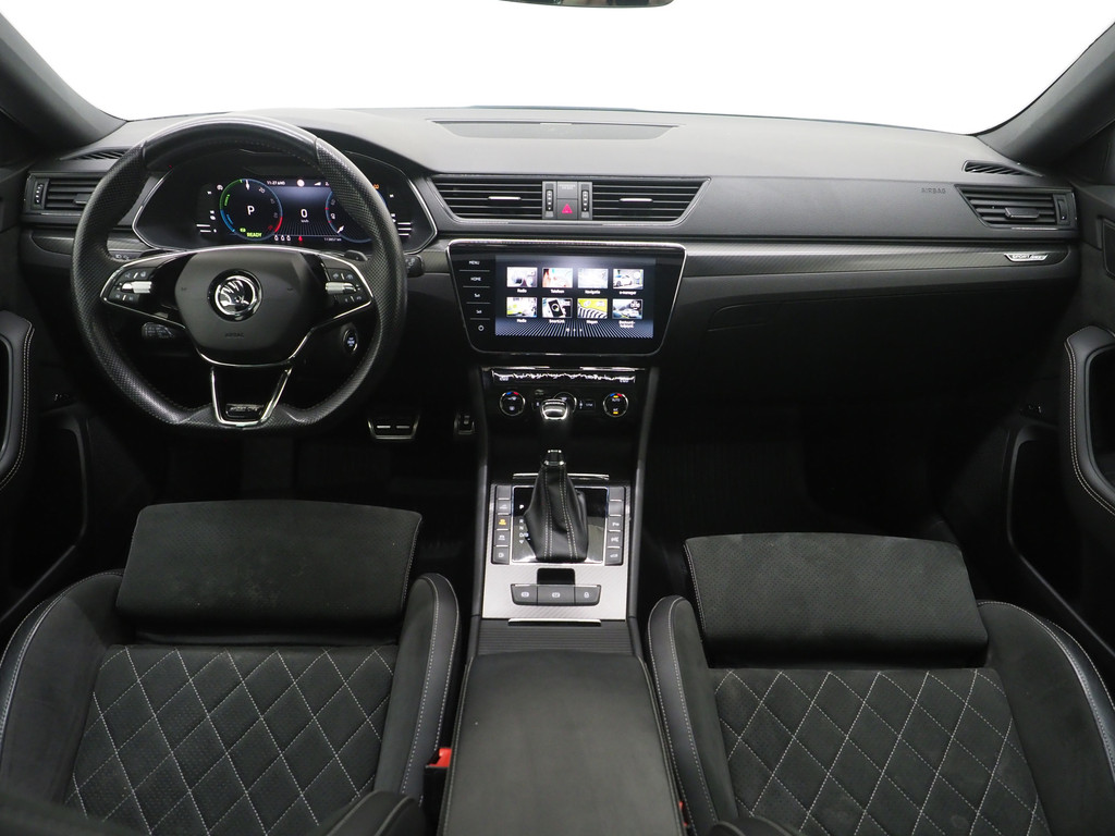 Škoda Superb Combi 1.4 TSI iV Sportline 48