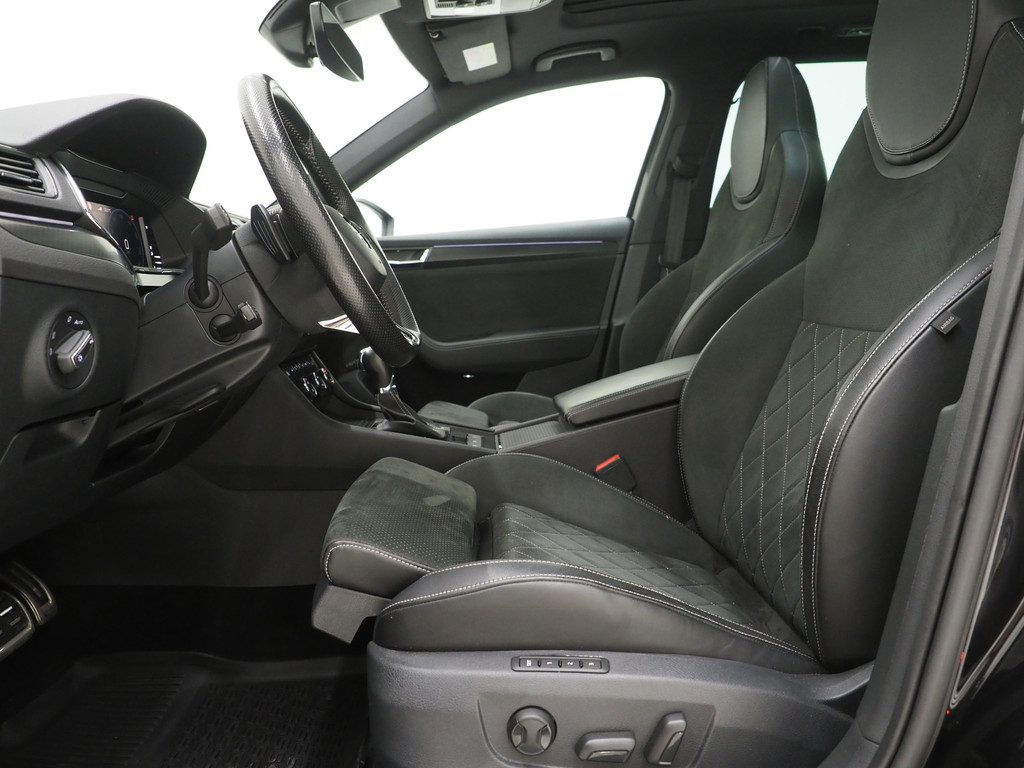 Škoda Superb Combi 1.4 TSI iV Sportline 59