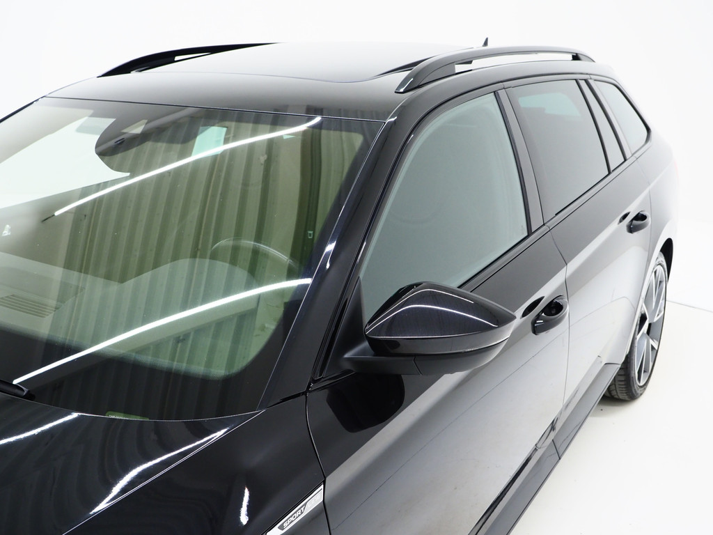 Škoda Superb Combi 1.4 TSI iV Sportline 6