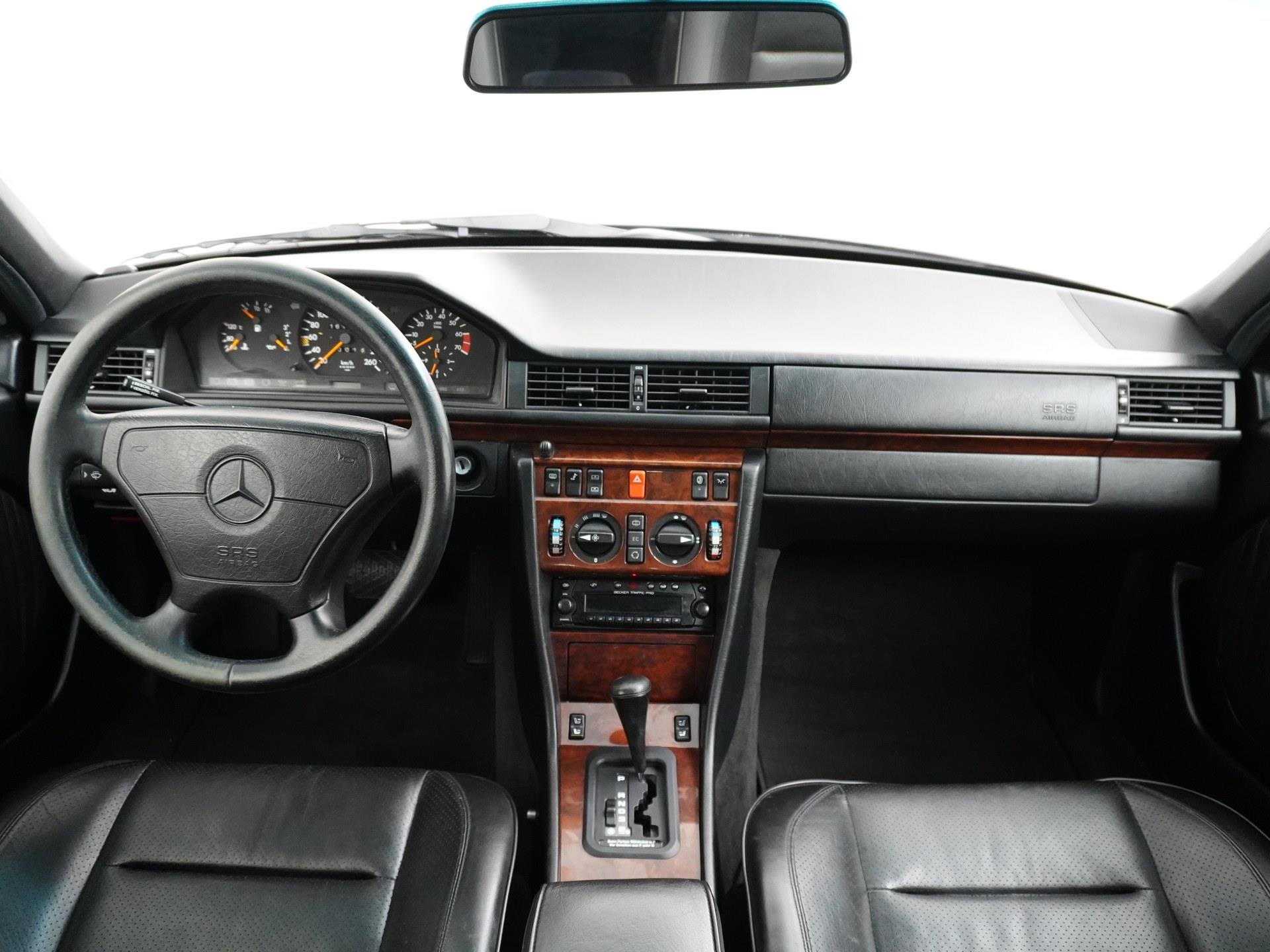 Mercedes-Benz E-Klasse E500 500E Schuifdak Becker Navigatie Leder Cruise 15