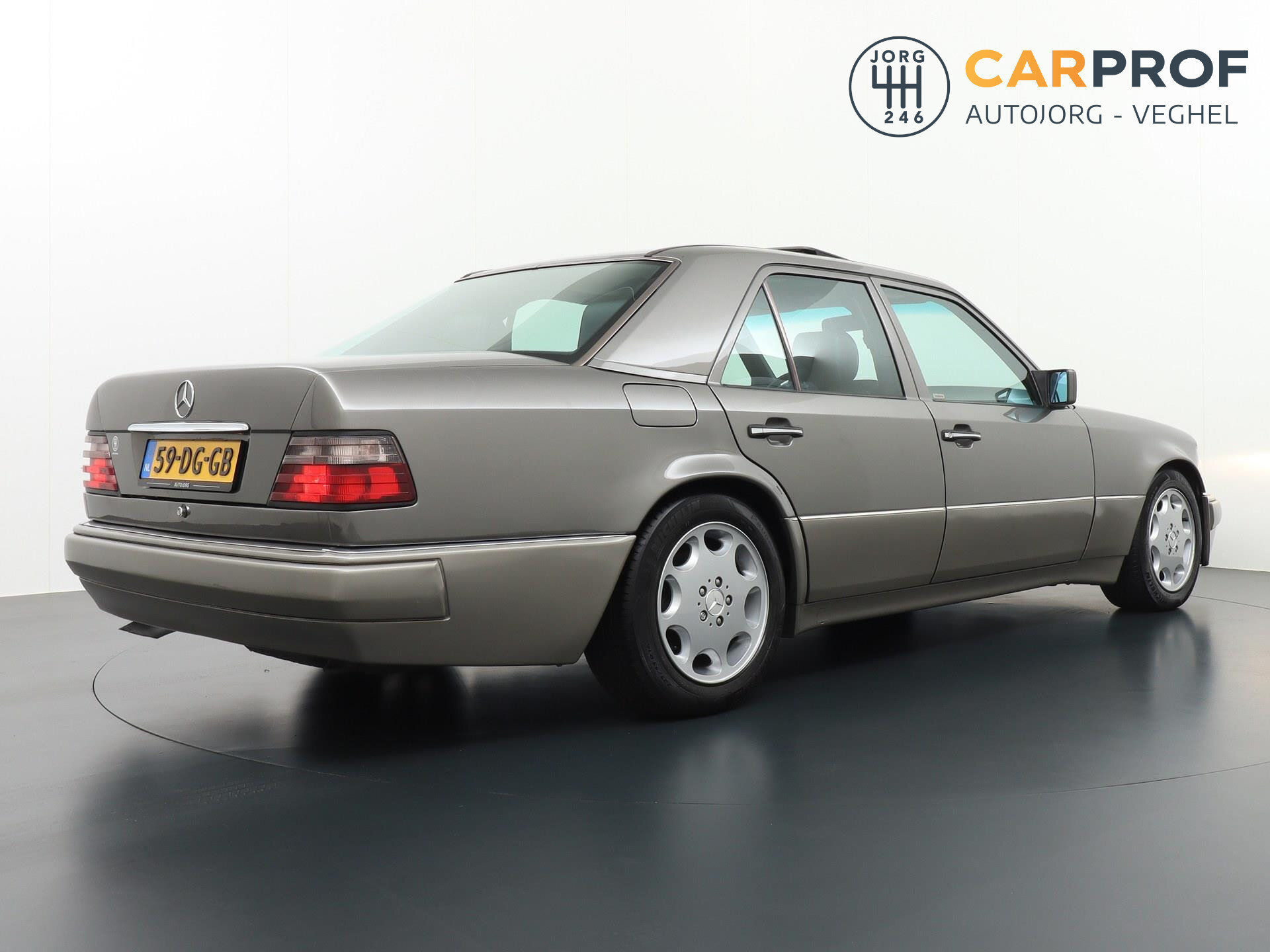 Mercedes-Benz E-Klasse E500 500E Schuifdak Becker Navigatie Leder Cruise 2