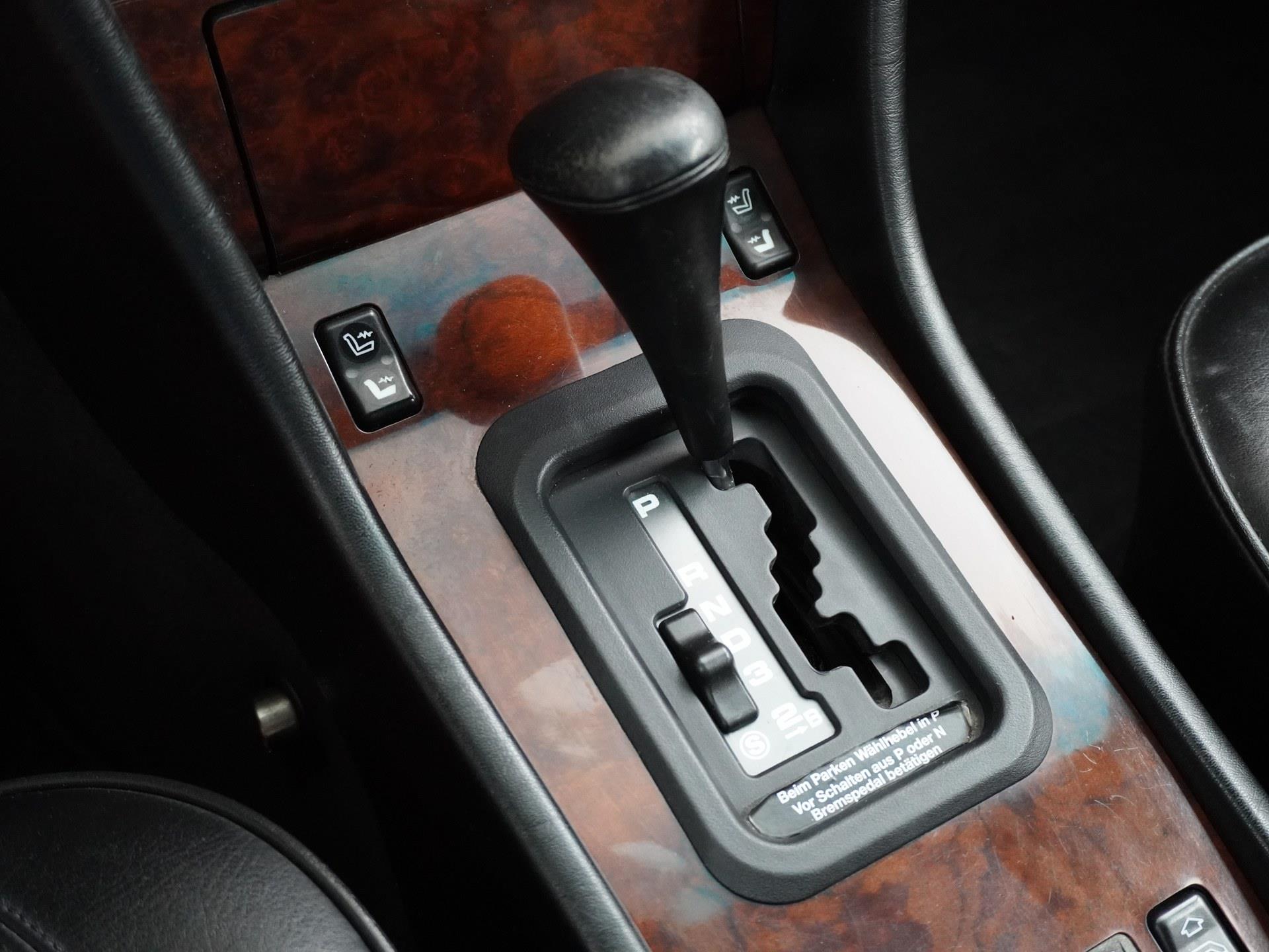 Mercedes-Benz E-Klasse E500 500E Schuifdak Becker Navigatie Leder Cruise 23