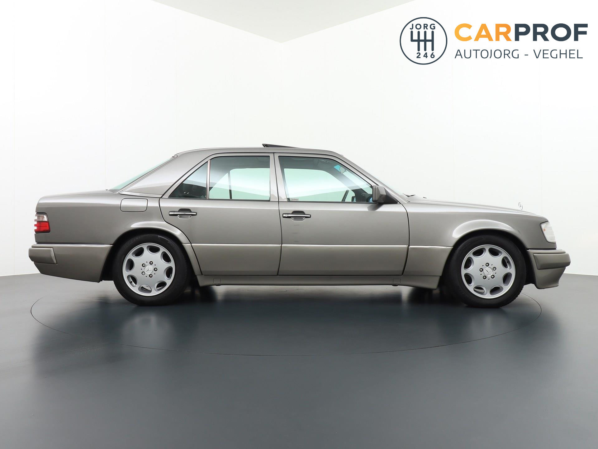 Mercedes-Benz E-Klasse E500 500E Schuifdak Becker Navigatie Leder Cruise 30