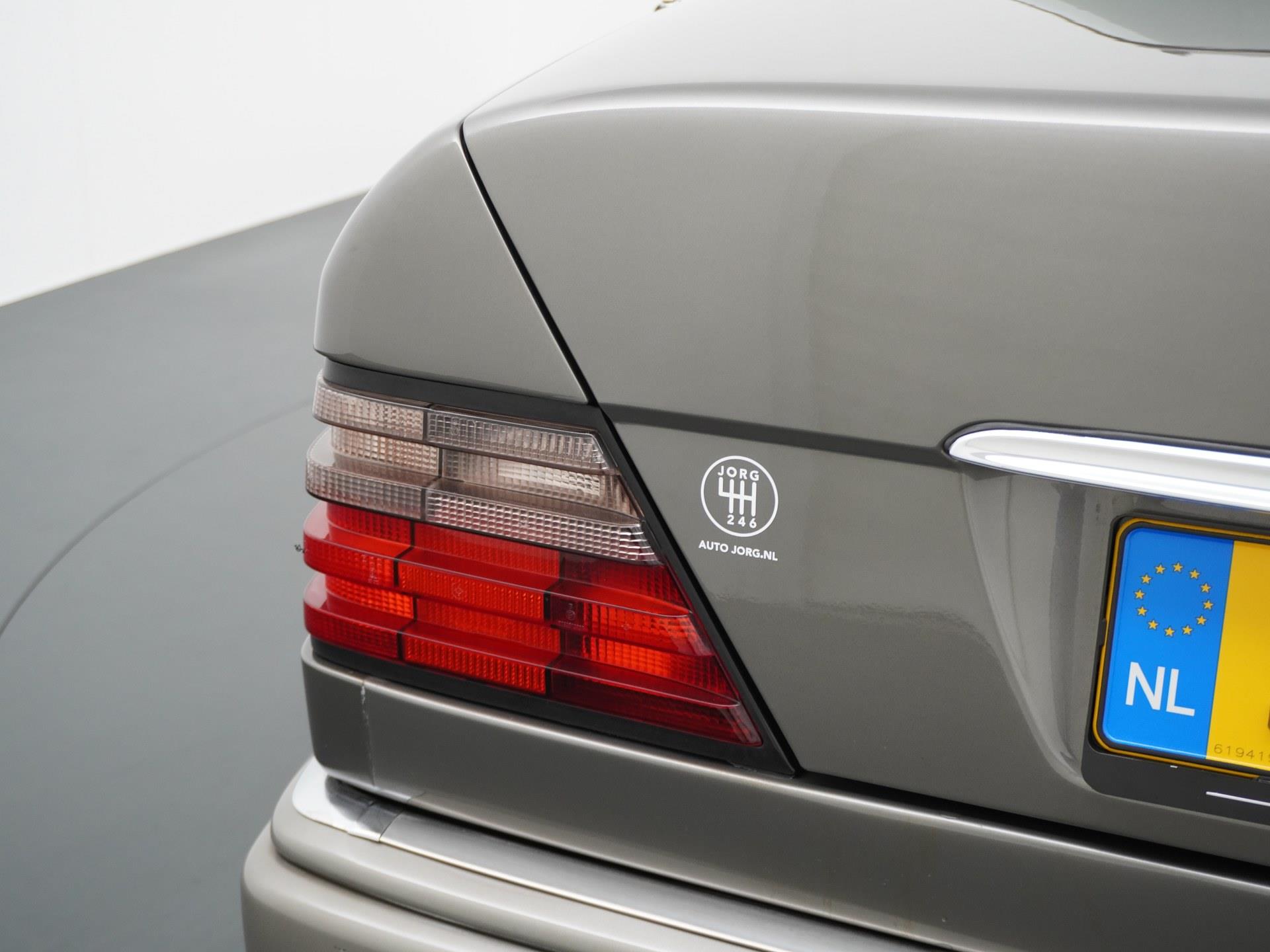 Mercedes-Benz E-Klasse E500 500E Schuifdak Becker Navigatie Leder Cruise 4