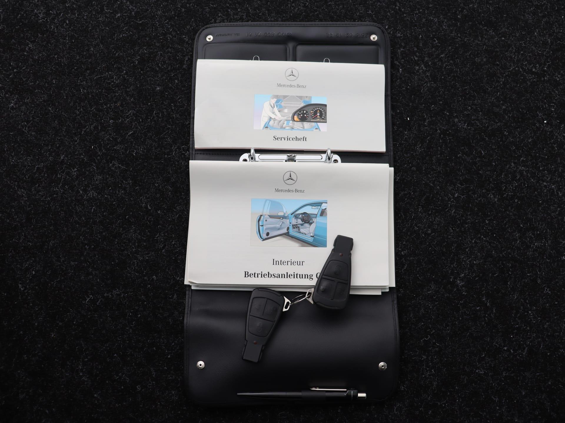 Mercedes-Benz CLK-Klasse Coupé 200 Sport Origineel nieuwstaat!! 16