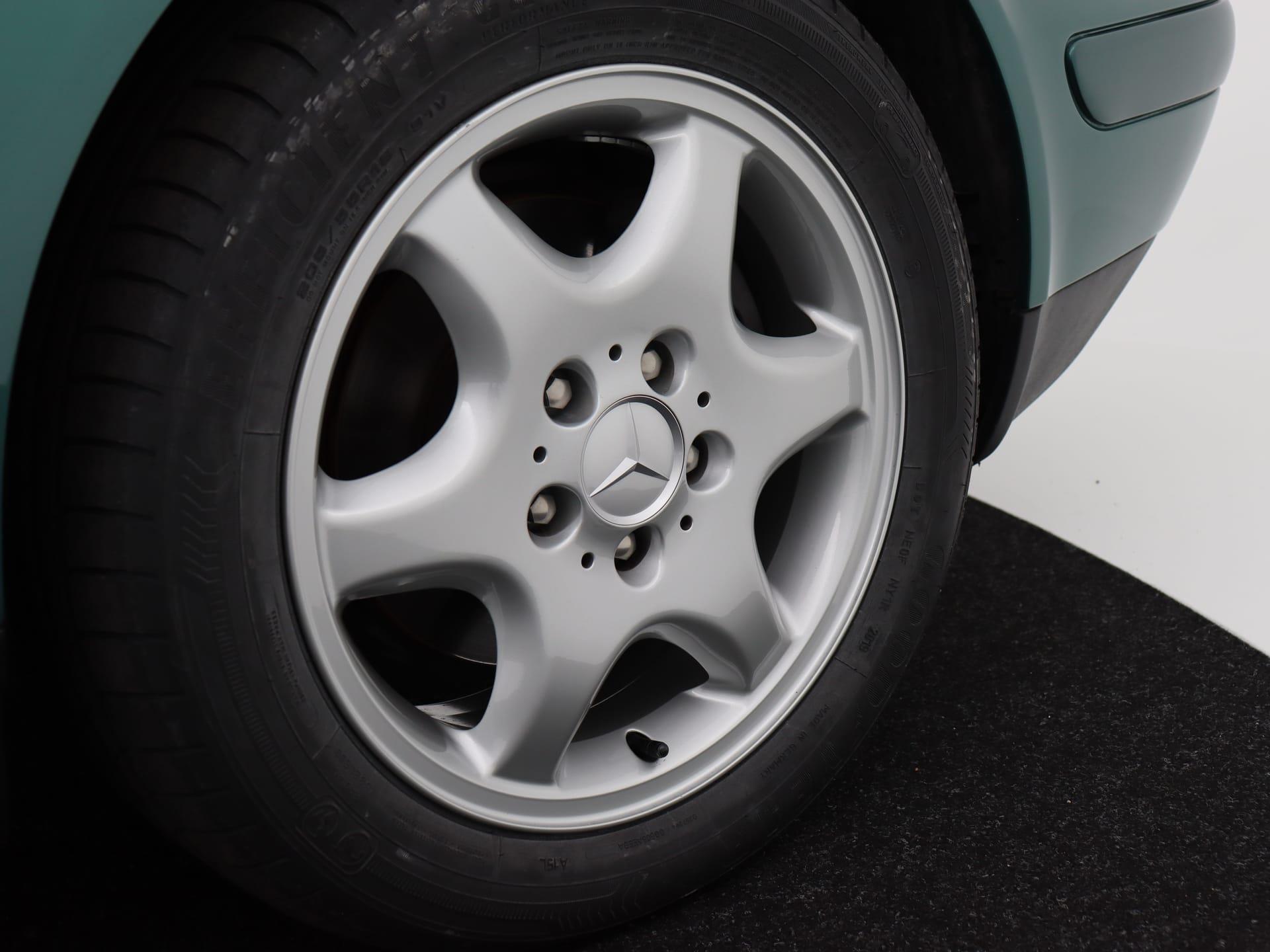 Mercedes-Benz CLK-Klasse Coupé 200 Sport Origineel nieuwstaat!! 18