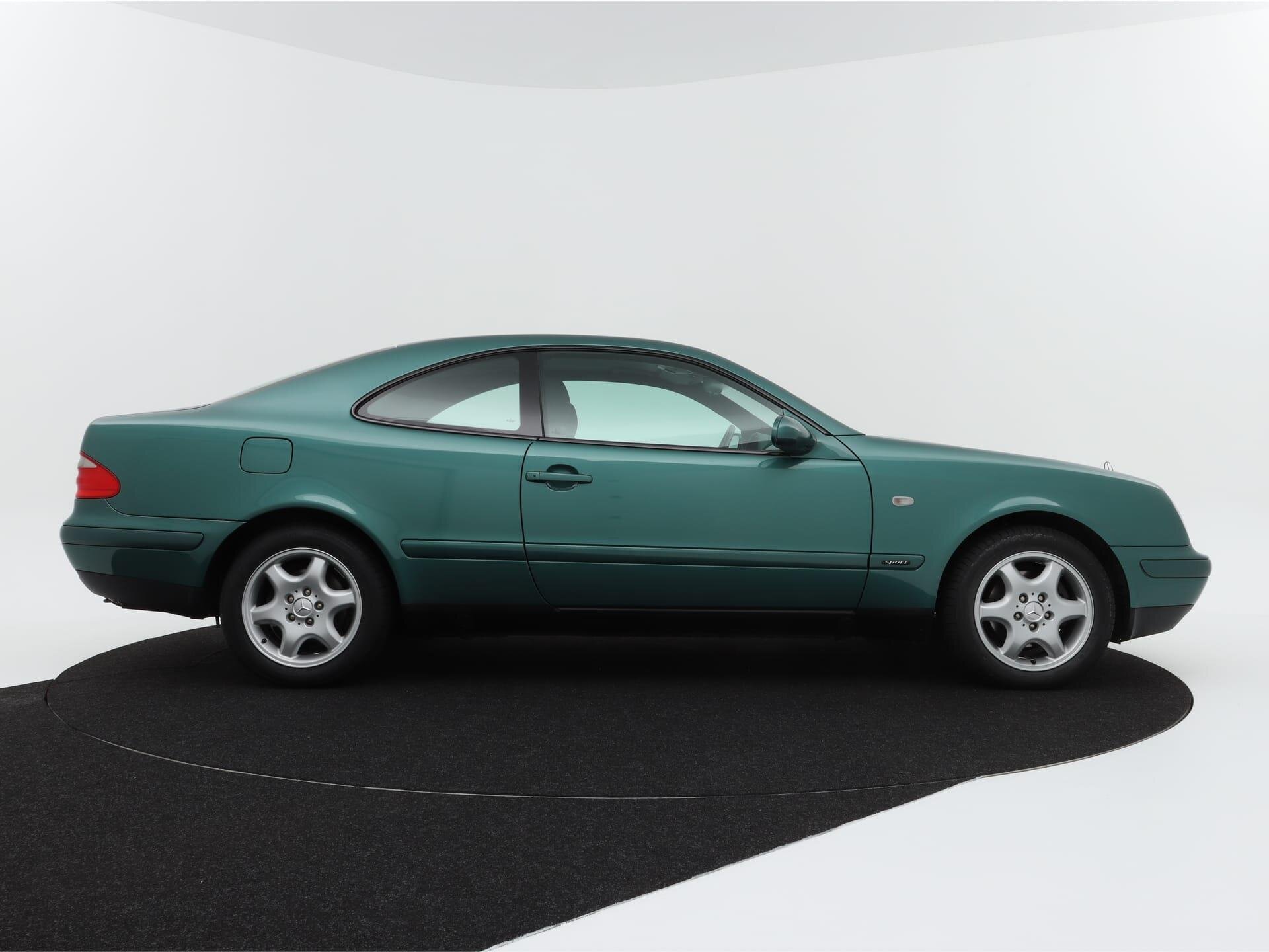 Mercedes-Benz CLK-Klasse Coupé 200 Sport Origineel nieuwstaat!! 7