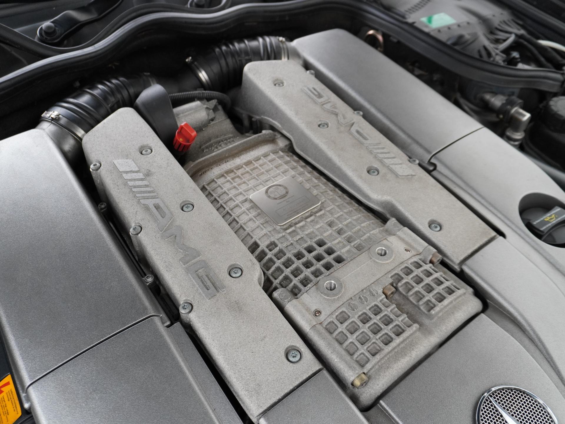 Mercedes-Benz CLS-Klasse AMG 55 13