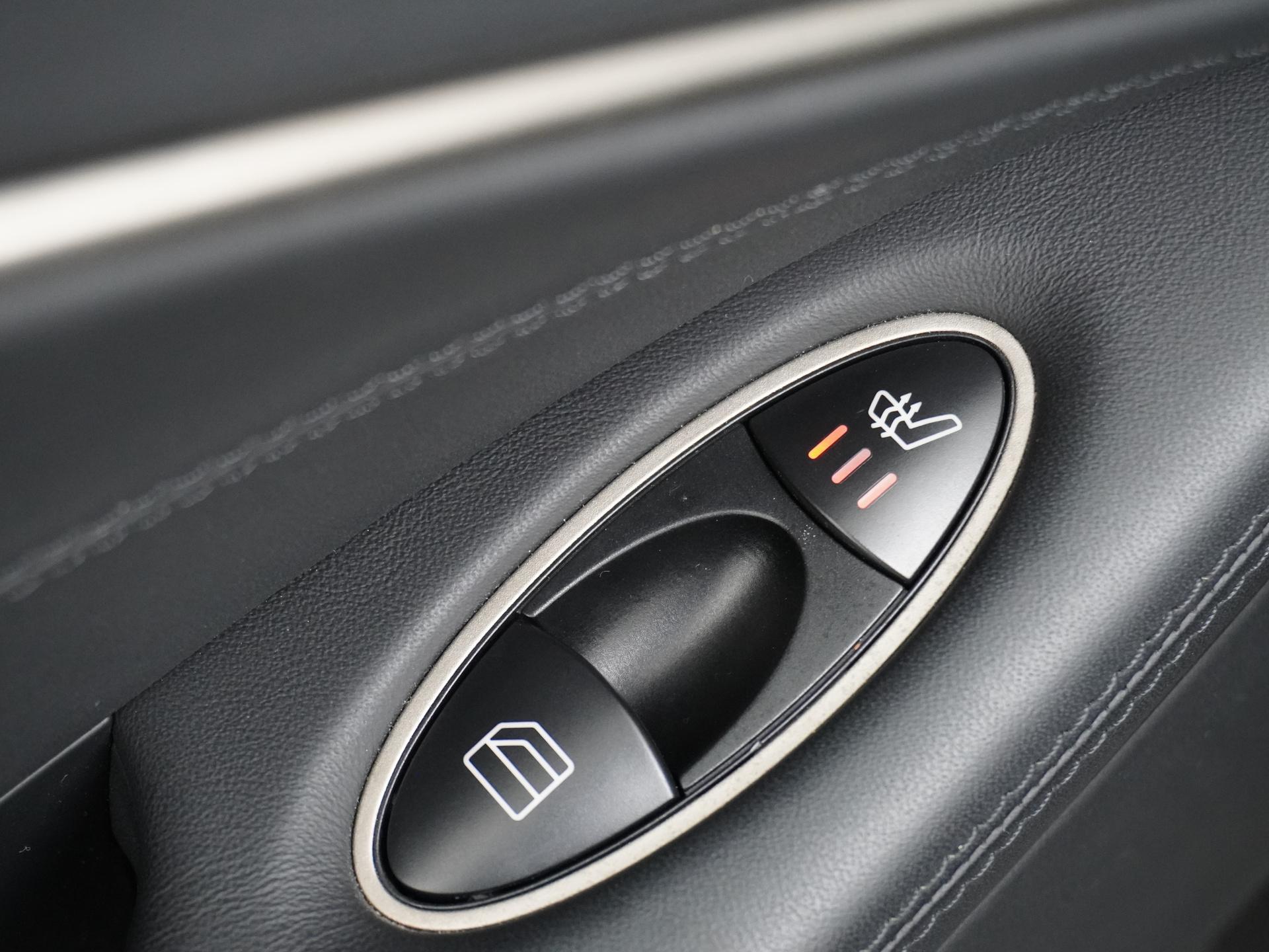 Mercedes-Benz CLS-Klasse AMG 55 22