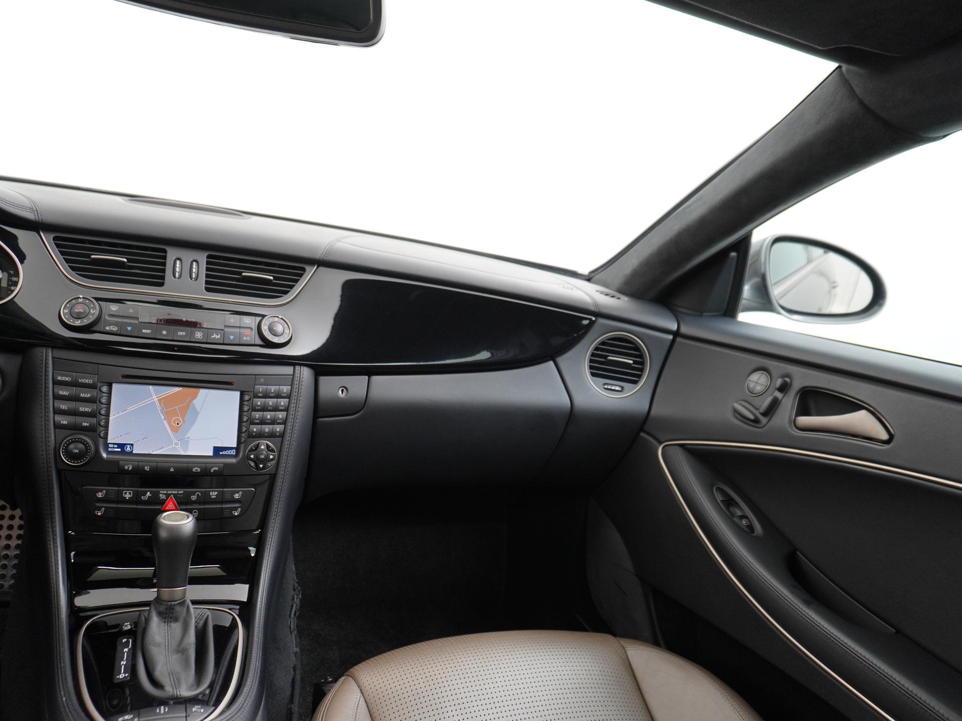 Mercedes-Benz CLS-Klasse AMG 55 26