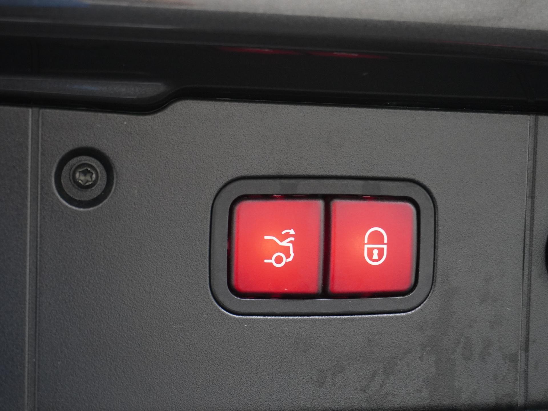 Mercedes-Benz CLS-Klasse AMG 55 8