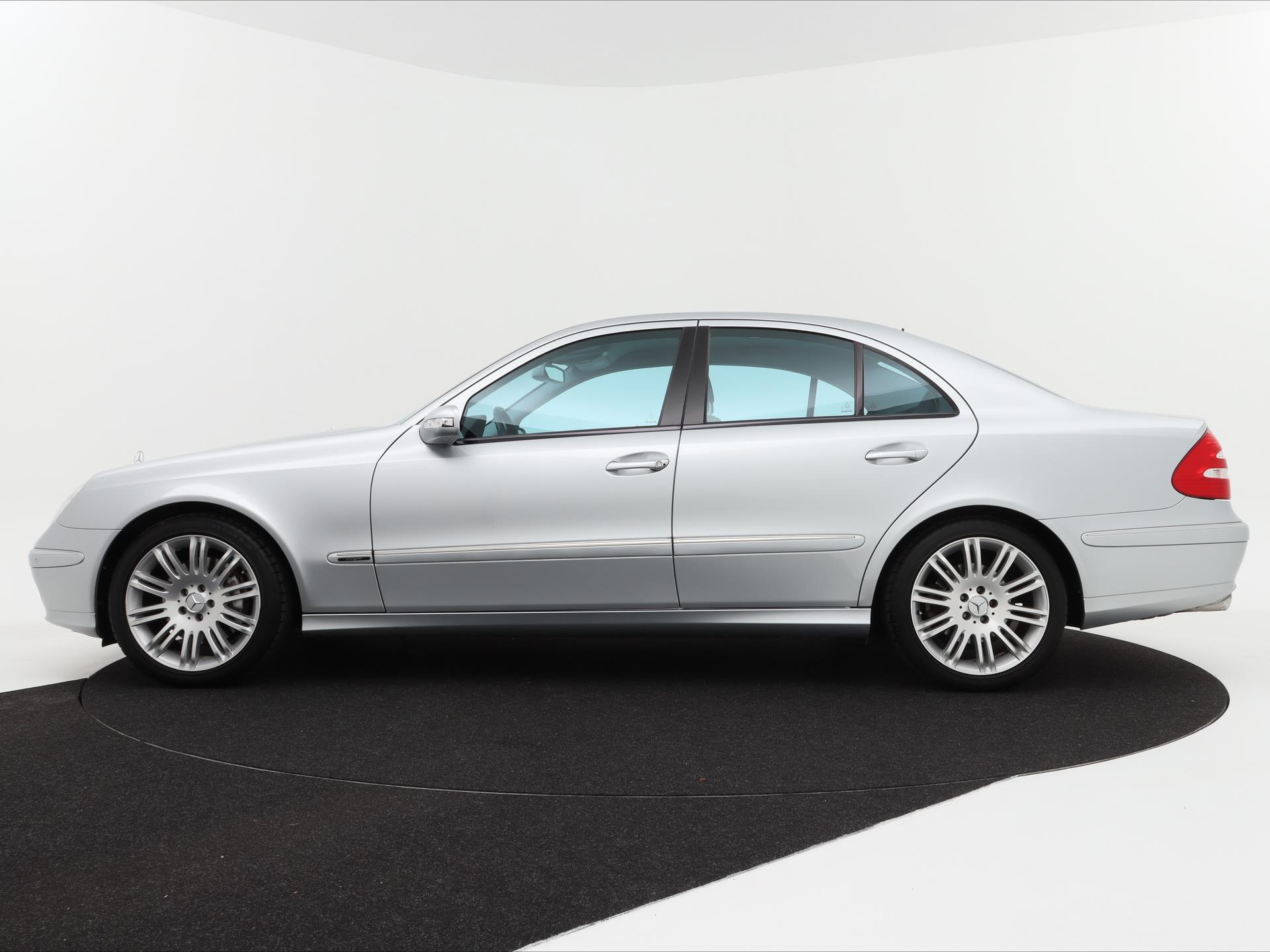 Mercedes-Benz E-Klasse 280 Avantgarde Select 24